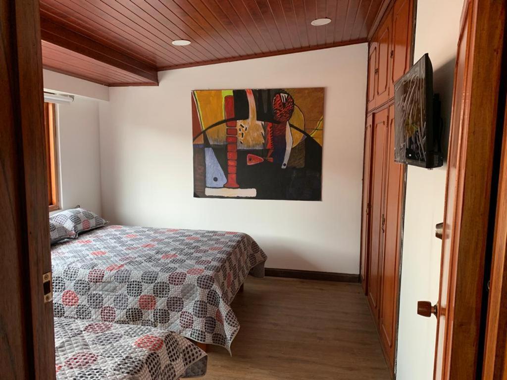 La Parada Del Tren Hostel Богота Екстериор снимка