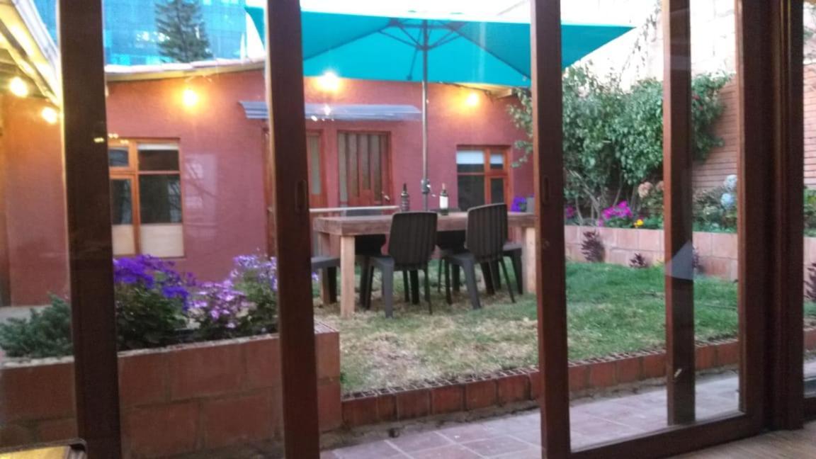La Parada Del Tren Hostel Богота Екстериор снимка