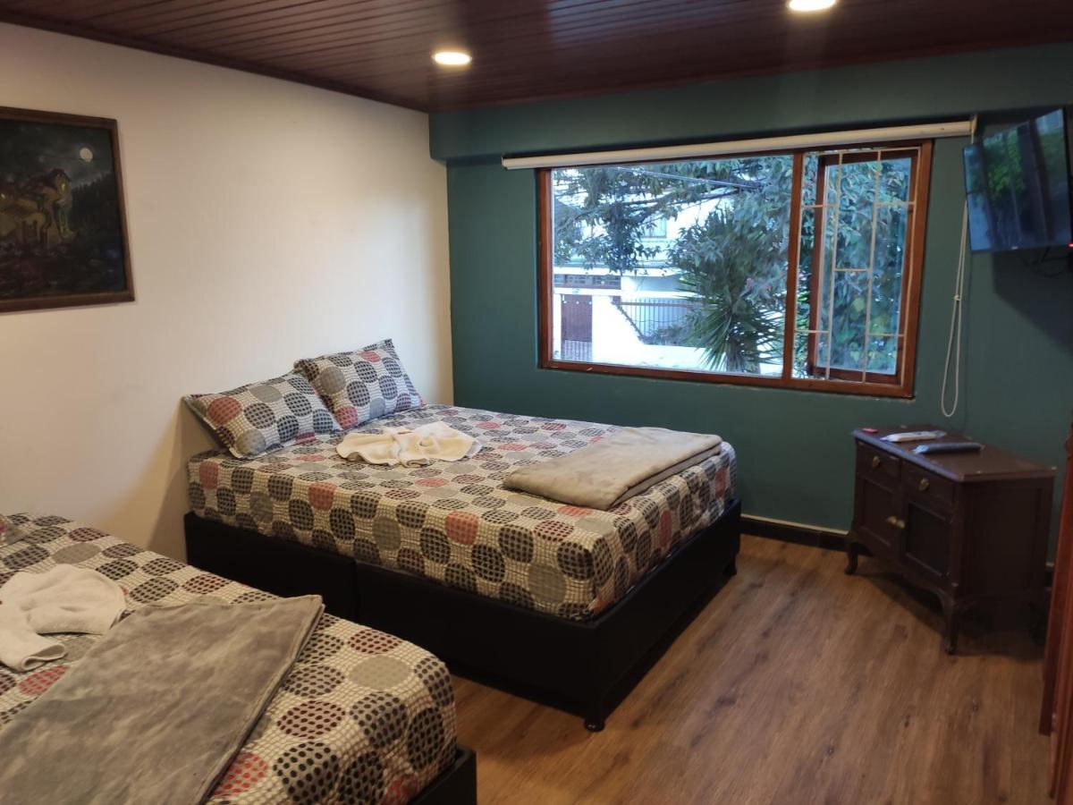 La Parada Del Tren Hostel Богота Екстериор снимка